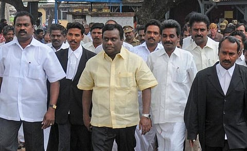 குரு மீதான தே.பா. சட்டம்  ரத்து: உயர் நீதிமன்றம் உத்தரவு