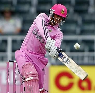 முதல் ஒருநாள்: இந்தியாவுக்கு 359 ரன்கள் இலக்கு