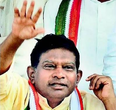 சத்தீஸ்கரில் ஒரு பழங்குடி ஏன் முதல்வராக ஆகக் கூடாது?