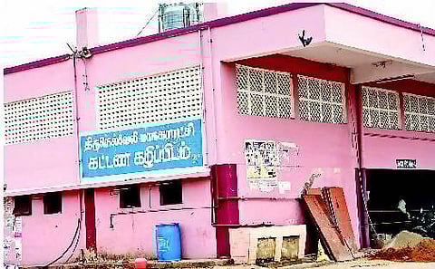 நெல்லை: பஸ் நிலைய கழிப்பிடங்களில் அவலம் கூடுதல் கட்டணம் வசூல்