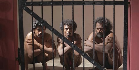 “தாக்கங்களின்றி படைப்பு இல்லை” : மூடர் கூடம் படைத்த நவீனுடன் ஒரு கலந்துரையாடல்