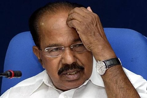 மானிய விலை சிலிண்டர் எண்ணிக்கை உயர்த்தப்படாது: மொய்லி