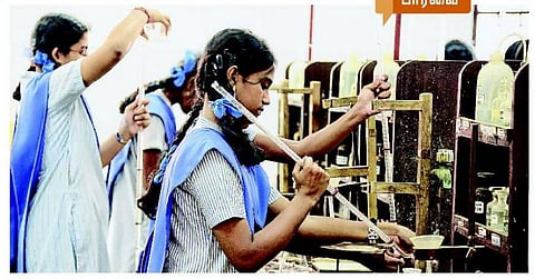 அறிவியல் துறையில் காலந்தோறும் பெண்கள்