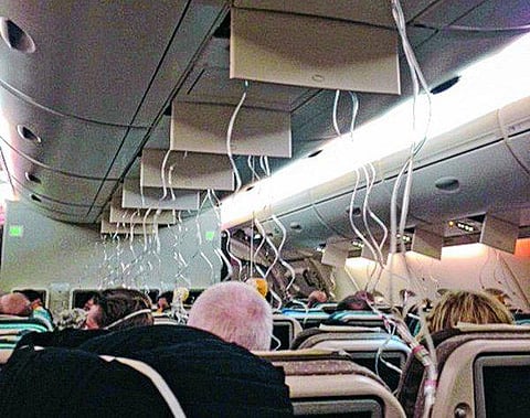 சிங்கப்பூர் ஏர்பஸ் விமானம் அவசர தரையிறக்கம்