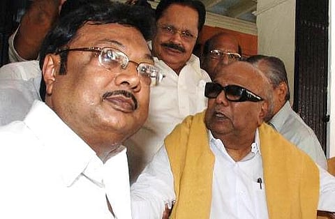 அழகிரி கருத்துக்கு கருணாநிதி கடும் கண்டனம்﻿: கட்டுப்பாட்டைக் குலைத்தால் ஒழுங்கு நடவடிக்கை