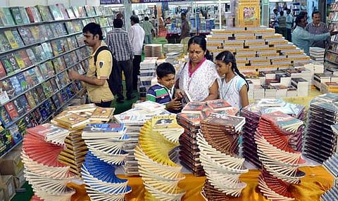 தொடங்கியது வாசகர் திருவிழா