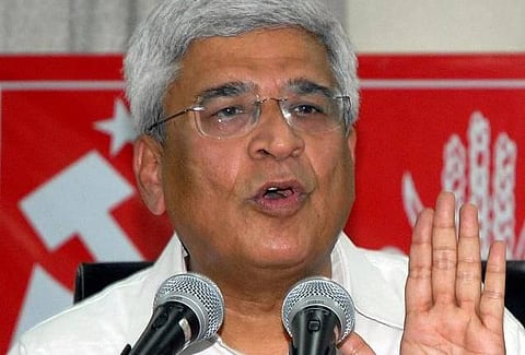 பிப்ரவரிக்குள் புதிய கூட்டணி: பிரகாஷ் காரத் தகவல்