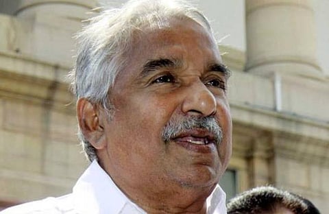 கேரள முதல்வர் உம்மன் சாண்டி மருத்துவமையில் அனுமதி