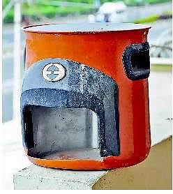 தருமபுரி: பொங்கலுக்கு மெட்டல் விறகு அடுப்பு விற்பனை சூடுபிடித்தது!