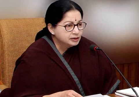 இயற்கை மருத்துவம் பயிற்றுவிக்கும் கல்லூரிகள் மேம்பாட்டிற்கு நிதி: முதல்வர் உத்தரவு