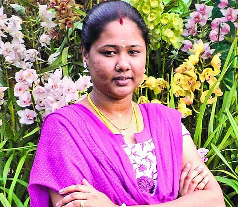 களிமண்ணிலும்  நகை செய்யலாம்