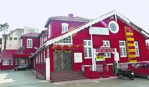 தபால் தலையில் ‘உதகை தலைமை தபால் நிலையம்’