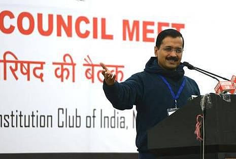 கேஜ்ரிவாலின் ஊழல்வாதிகள் பட்டியலில் சிதம்பரம், வாசன், அழகிரி, கனிமொழி, ராசா