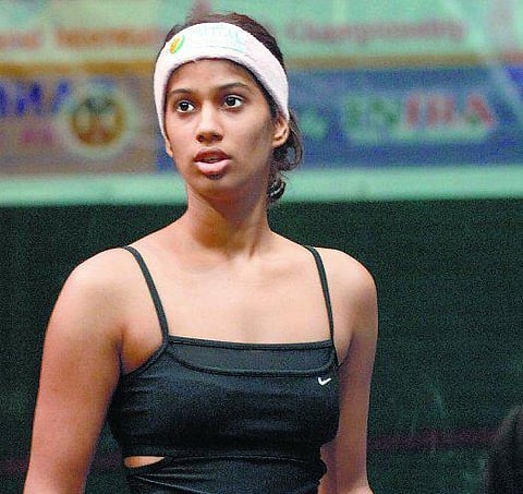 சர்வதேச ஸ்குவாஷ்: ஜோஸ்னா சாம்பியன்