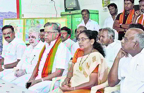 தமிழகத்தில் வலிமையான கூட்டணி அமைக்க முயற்சி- இல.கணேசன் பேட்டி