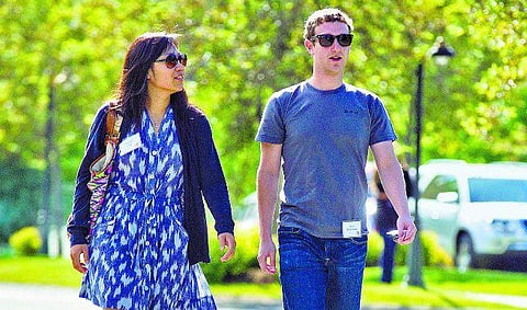 அமெரிக்காவின் பெரும் கொடையாளி மார்க் ஜுக்கர்பெர்க்﻿: 2013-ல் ரூ.6,039 கோடி நன்கொடை வழங்கினார்﻿