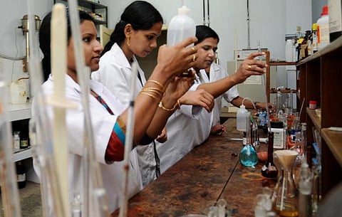 வேலைக்கு பஞ்சமில்லாத வேதியியல் துறை