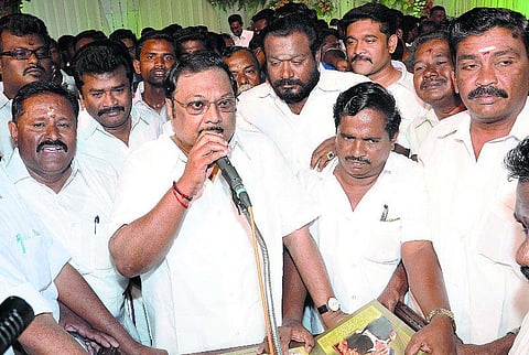 கட்சிக்கு உழைப்போரை நீக்கினால் தேர்தலை எப்படி சந்திக்க முடியும்?﻿- மு.க அழகிரி கேள்வி﻿