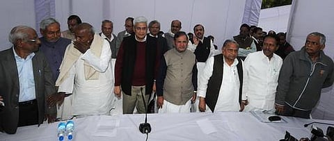 அதிமுக உள்பட 11 கட்சிகள் இணைந்து மாற்று அணி﻿- தேர்தலுக்குப் பிறகு பிரதமரைத் தேர்ந்தெடுக்க முடிவு﻿