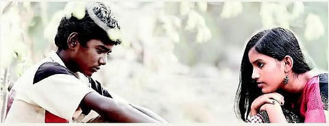 ஃபேன்ட்ரி பள்ளிக் காதலின் பின்னால்....