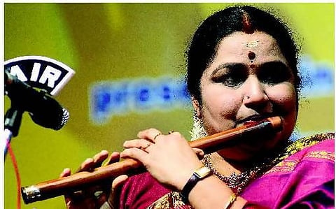 இசையின் மொழி: காற்றில் தவழ்ந்து வரும் கீதம்