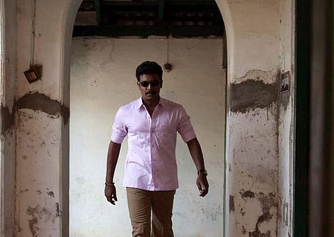 நான் கோழை அல்ல: இயக்குநர் சமுத்திரக்கனி விளக்கம்