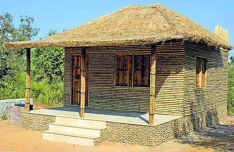 மூங்கில்களிலும் கட்டலாம் வீடு!