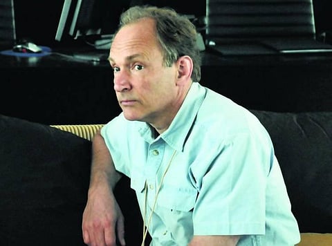 இணையத்தின் வெள்ளி விழா