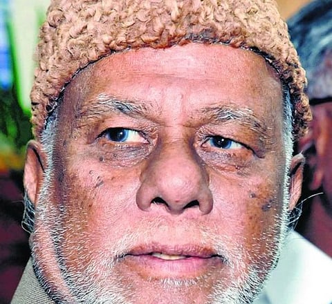 காங்கிரஸிலிருந்து விலகுகிறார் ஜாபர் ஷெரீப்?﻿- மதச்சார்பற்ற ஜனதா தளத்தில் இணைய திட்டம்﻿