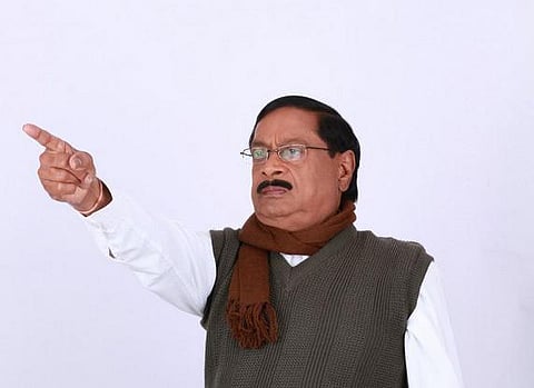 கேஜ்ரிவால் பற்றிய படமல்ல க்ரேஸிவாலா: இயக்குநர் மோகன பிரசாத்