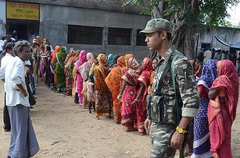 தமிழக தேர்தல் பாதுகாப்பு பணிக்கு துணை ராணுவம் நாளை வருகை: தேர்தல் பார்வையாளர்கள் 29-ல் தமிழகம் வருகிறார்கள்