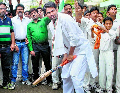 அசார், கைப், பூட்டியா, ரத்தோர்: தேர்தல் களத்தில் விளையாட்டு வீரர்கள்﻿