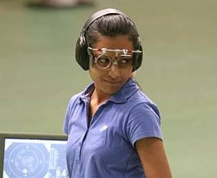 உலகக் கோப்பை துப்பாக்கிச் சூடுதல்: ஹீனாவுக்கு வெள்ளிப் பதக்கம்