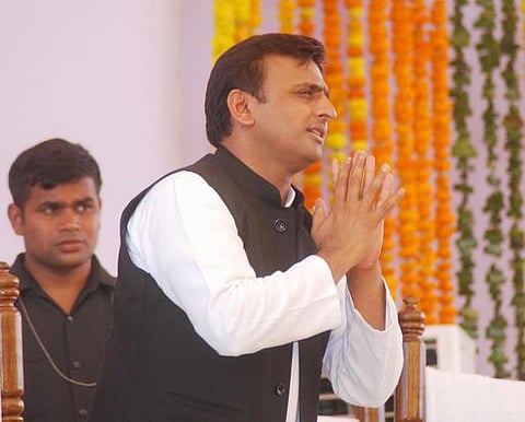 தேசம் மூன்றாவது அணியை விரும்புகிறது: அகிலேஷ் யாதவ் பேட்டி