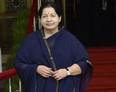 ஜம்முவில் பலியான தமிழக வீரர் குடும்பத்துக்கு ரூ.10 லட்சம் நிதி﻿: முதல்வர் ஜெயலலிதா உத்தரவு﻿