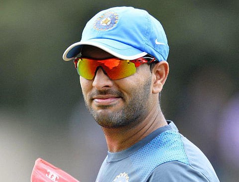 யுவராஜுக்கு தோனி பாராட்டு