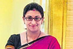 சோனியாவிற்கு எதிராக வழக்கறிஞர் அஜய் அகர்வால்; ராகுலை எதிர்த்து நடிகை ஸ்மிருதி இரானி போட்டி﻿:ரே பரேலி, அமேதி தொகுதி பாஜக வேட்பாளர்கள் அறிவிப்பு﻿