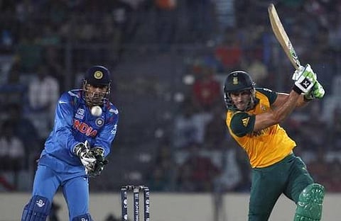 கோலி அபாரம்: இறுதிக்கு முன்னேறியது இந்தியா