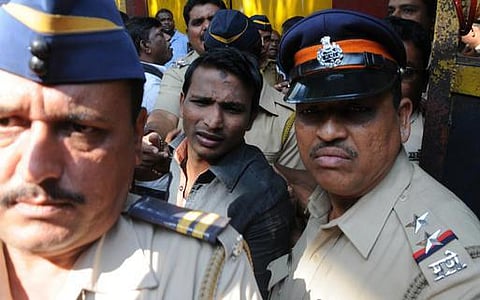 பெண் நிருபர்﻿ பலாத்காரம்:  3 பேருக்கு தூக்கு தண்டனை﻿; மும்பை நீதிமன்றம் தீர்ப்பு