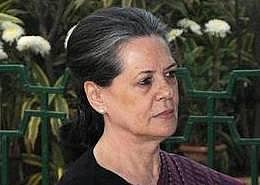 பதவி நாற்காலிக்காக அலையும் கட்சிகள்: சோனியா காந்தி குற்றச்சாட்டு