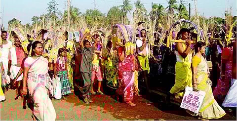 காவடிகள் ஆடி வரும் வில்லுடையான்பட்டி