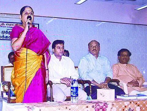 முகங்கள்: வழிகாட்டும் விழியாள்﻿