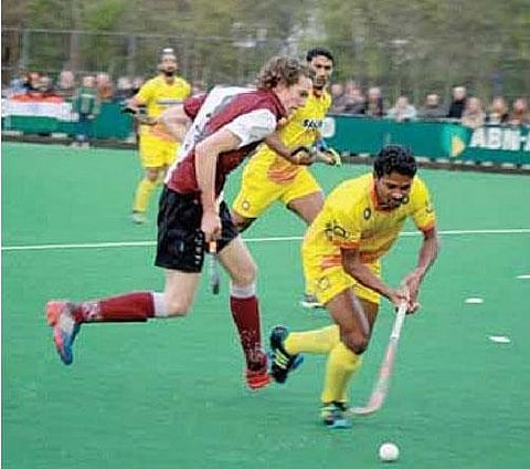 நெதர்லாந்து கிளப்பை பந்தாடியது இந்தியா﻿