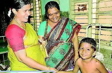 குழிக்குள்ள இருட்டா இருந்துச்சு.. மீட்கப்பட்ட சிறுவன் ஹர்சன் மழலை பேச்சு