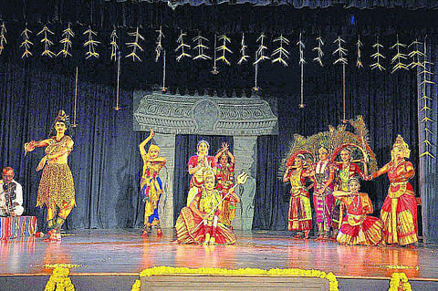 ஸ்ரீ அரியக்குடி மியூசிக் ஃபவுண்டேஷனின் 100-வது நிகழ்ச்சி:   தெய்வங்கள் ஆடிய நடனம்﻿