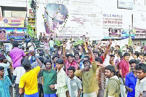 ஏப்ரல் 18 திரையரங்குகள் தினம்: தமிழ்ச் சமுதாயமும் திரையரங்குகளும்﻿