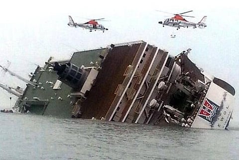 தென்கொரிய கப்பல் விபத்து: 29 உடல்கள் மீட்பு; கப்பல் கேப்டன் கைது