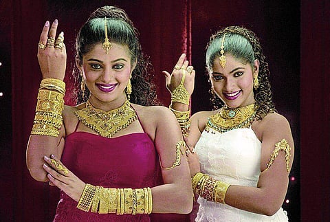 ‘விளம்பரங்களுக்கு கவர்ச்சி தேவை’: விளம்பரப் பட இயக்குநர் சாதிக் பேட்டி