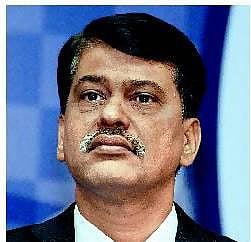 கெய்ர்ன் தலைவர் இளங்கோ ராஜினாமா﻿