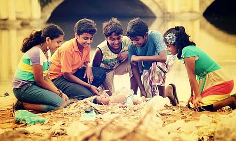 குழந்தைகளைப் பற்றி ஒரு படம்﻿: அழகு குட்டி செல்லம்